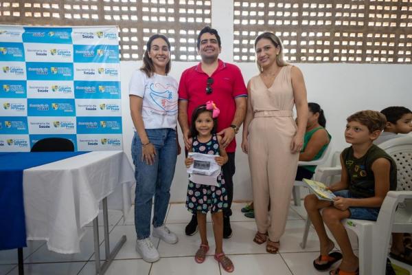 Carretinha da Saúde: mais de 100 óculos são entregues a crianças do litoral piauiense.(Imagem:Divulgação)