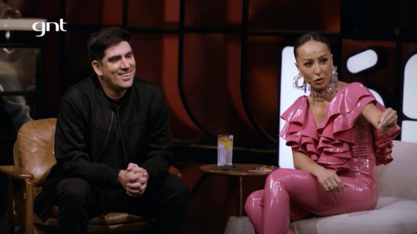 Sabrina Sato e MArcelo Adnet são apresentadores do 