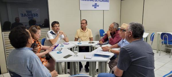 SICOMFLOR e SEBRAE discutem preparativos para a IV Convenção Empresarial de Floriano.(Imagem:Divulgação)