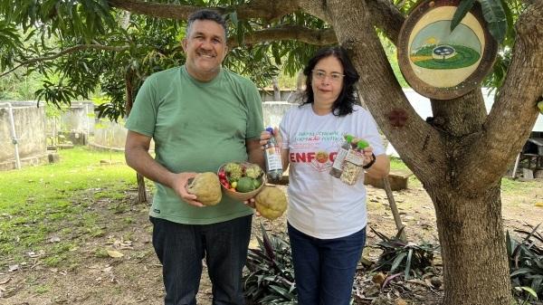 Os assessores Genival Araújo e Adriana Cavalcanti.(Imagem:Divulgação)