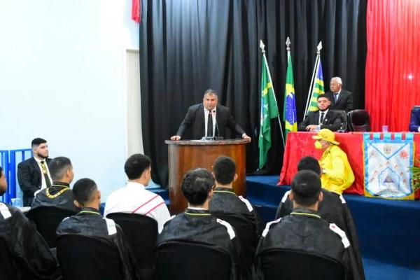 Câmara Municipal de Floriano homenageia a Ordem DeMolay com sessão solene.(Imagem:CMF)