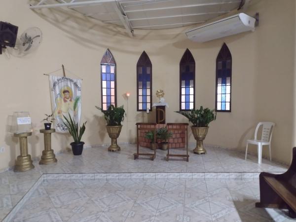 Igreja em Floriano é invadida por criminosos e tem sacrário roubado(Imagem:FlorianoNews)