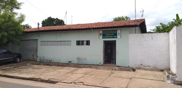 Flaviana foi encontrada morta dentro de uma casa no conjunto Manu Veras, bairro São Pedro, na zona urbana de União. A vítima estava em uma cama, com diversos ferimentos provocados(Imagem:Reprodução)