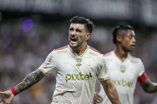 Arrascaeta em Ceará x Flamengo(Imagem:Gilvan de Souza/Flamengo)
