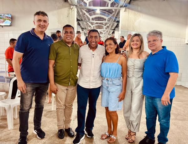 Joel Rodrigues recebe apoio do prefeito Gustavo Medeiros durante agenda em Uni&atilde;o.(Imagem:Ascom)