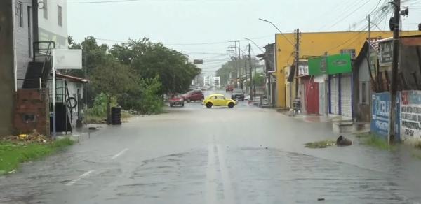 Fortes chuvas causam alagamentos em Floriano e mobilizam Corpo de Bombeiros para resgates(Imagem:Reprodu&ccedil;&atilde;o)