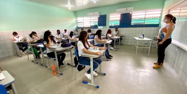 Retorno de aulas presenciais obrigatórias para 90 mil alunos é adiado para 3 de novembro(Imagem:Seduc)