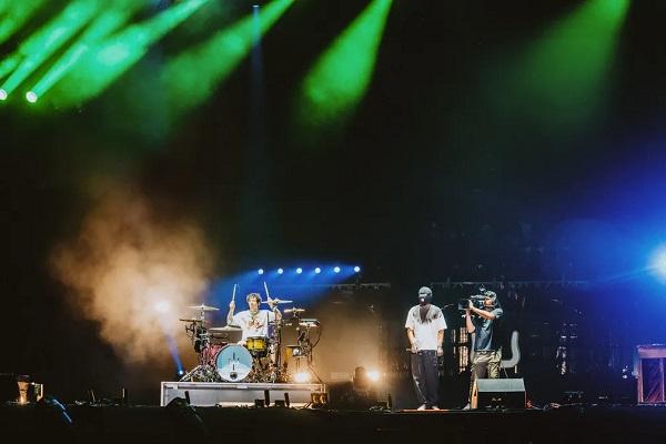 Twenty One Pilots se apresenta no Lollapalooza 2023.(Imagem:Luiz Gabriel Franco/g1)