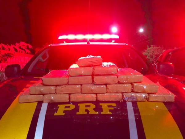 PRF apreende 20 kg de cocaína na lataria de veículo no Sul do Piauí(Imagem:Divulgação/PRF)