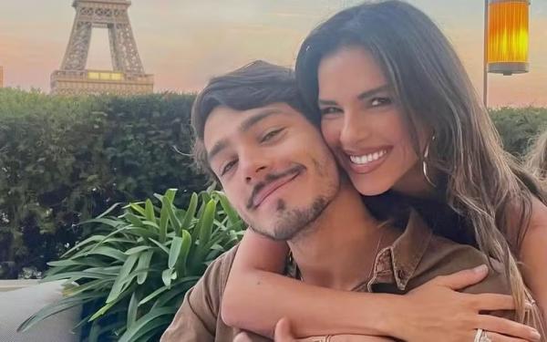 Mariana Rios com o namorado, João Luis Diniz.(Imagem:Reprodução/Instagram)