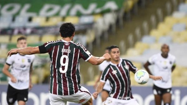 gol de Danilo Barcelos, Fluminense x Ceará.(Imagem:André Durão / GE)