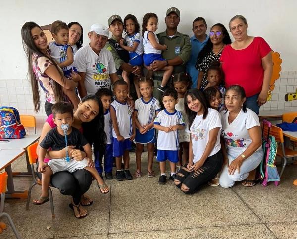 3º BPM realiza ação de integração com a comunidade escolar de Floriano.(Imagem:Reprodução/Instagram)