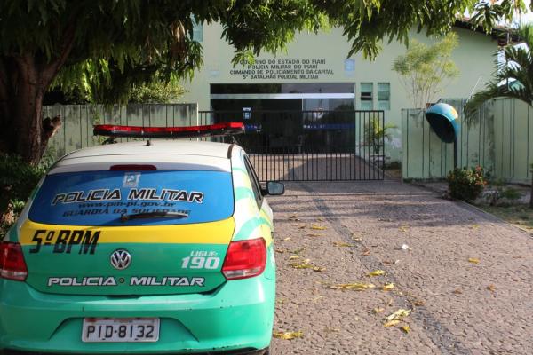 Soldado da Polícia Militar tem arma roubada durante assalto na Zona Leste de Teresina(Imagem:Reprodução)