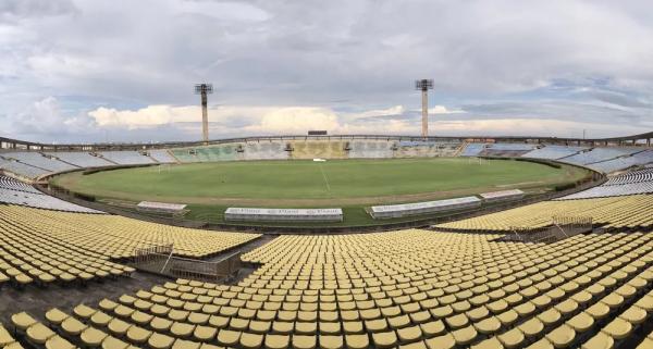  Estádio Albertão, Teresina.(Imagem:Arthur Ribeiro/ge Piauí )