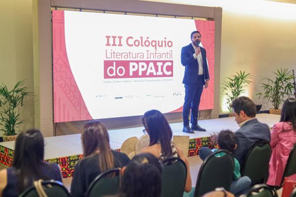 Colóquio promovido pela Seduc mostra como crianças podem aprender brincando(Imagem:Letícia Santos)