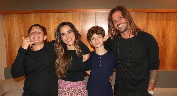 Wanessa Camargo recebe Dado Dolabella e os filhos do ator, João e Eduardo, após show.(Imagem:Rogério Fidalgo/AgNews)