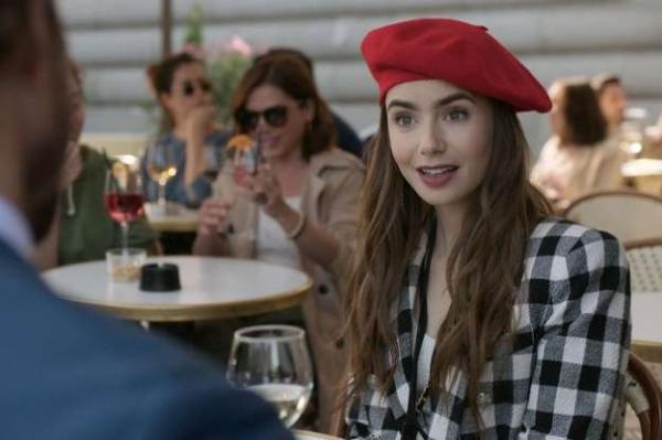 Netflix confirma segunda temporada de Emily em Paris(Imagem:Reprodução)