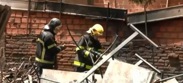 Incêndio atinge galpão de sucata na Zona Norte de Teresina e bombeiros são acionados(Imagem:Reprodução)