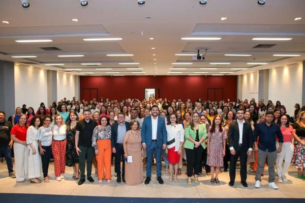 O evento reuniu 161 profissionais nas áreas da Psicologia, Assistência Social e Psicopedagogia das 21ª GREs.(Imagem:Divulgação)