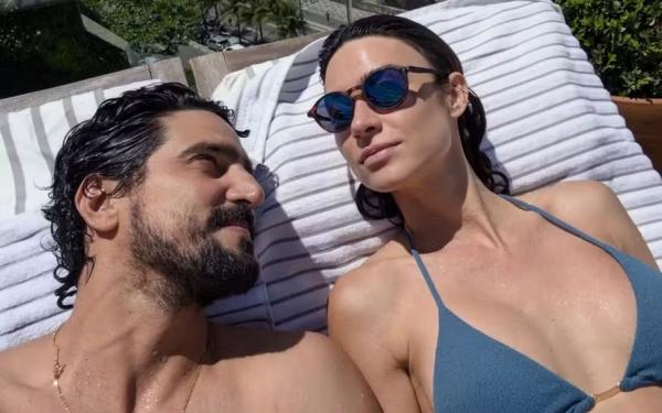Renato Góes e Thaila Ayala(Imagem:Reprodução/Instagram)