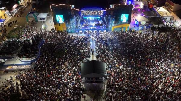 Com shows, cultura, gastronomia e turismo, evento come&ccedil;ou em clima de festa e refor&ccedil;ou seu papel como um dos maiores do Nordeste.(Imagem:Assessoria Festival de Inverno)