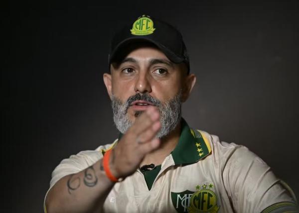 Rafael Guanaes em entrevista ao Abre Aspas.(Imagem:Andr&eacute; Dur&atilde;o / ge)
