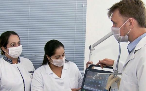 Fisioterapeutas recebem treinamento para atuar no hospital de campanha em Varginha (MG).(Imagem:Reprodução EPTV)