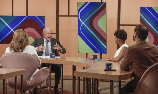 O presidente Luiz In&aacute;cio Lula da Silva &eacute; o convidado do programa Sem Censura, nos estudios da Empresa Brasil de Comunica&ccedil;&atilde;o (EBC).(Imagem:T&acirc;nia R&ecirc;go/Ag&ecirc;ncia Brasil)