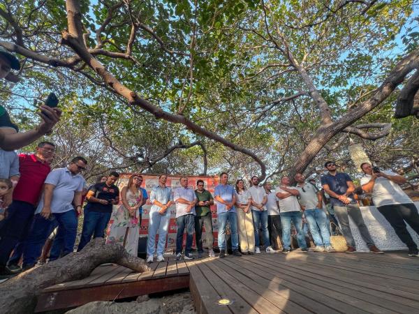  Mirante de Cajueiro da Praia, nova atra&ccedil;&atilde;o tur&iacute;stica, &eacute; inaugurado por Ciro Nogueira(Imagem:Ascom)