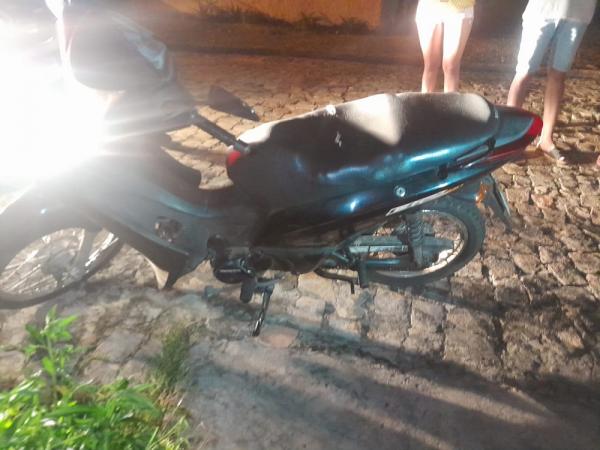 Ação Rápida da Polícia Militar resulta na recuperação de motocicleta furtada em Floriano.(Imagem:Divulgação)
