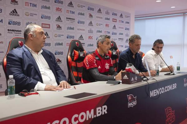 Ponteiros na apresentação de Paulo Sousa, Braz e Spindel vão para o ataque na Europa.(Imagem:Alexandre Vidal/CRF)