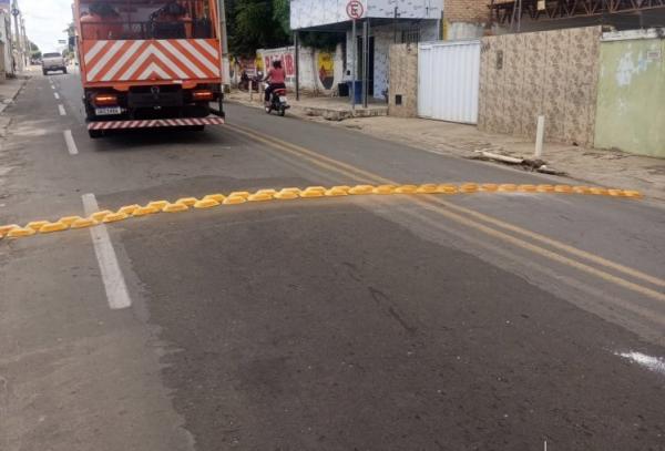 Superintend&ecirc;ncia de Tr&acirc;nsito de Floriano sinaliza principais vias da cidade.(Imagem:Secom)