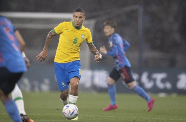  Guilherme Arana foi titular contra o Japão.(Imagem:Lucas Figueiredo / CBF )