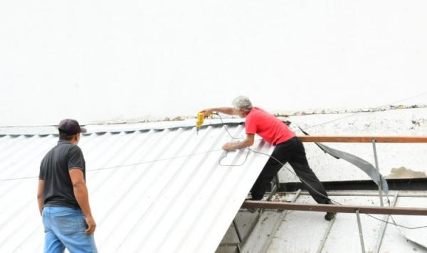 Prefeitura de Floriano adota medidas ap&oacute;s desabamento parcial de marquise no Mercado P&uacute;blico(Imagem:Secom)