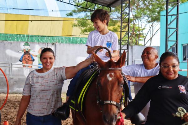 Seid e Polícia Militar iniciam capacitação de profissionais que vão atuar no Centro de Equoterapia de Floriano(Imagem:Ascom Seid)