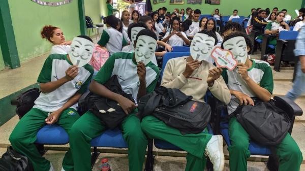 Sessão de cinema vira aula criativa e prepara alunos para o Saeb em Escola de Tempo Integral(Imagem:Divulgação)