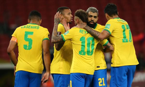 Com muita agitação nos bastidores, técnico Tite quer foco no jogo.(Imagem:Reuters/Diego Vara/Direitos Reservados)