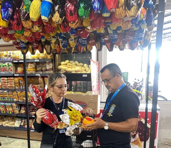 Opera&ccedil;&atilde;o P&aacute;scoa: Imepi fiscaliza ovos de chocolate e produtos t&iacute;picos da Semana Santa no Piau&iacute;.(Imagem:Ascom Imepi)