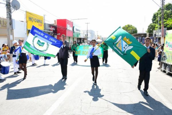 Desfile cívico encerra solenidades da Semana da Pátria em Floriano(Imagem:Secom)