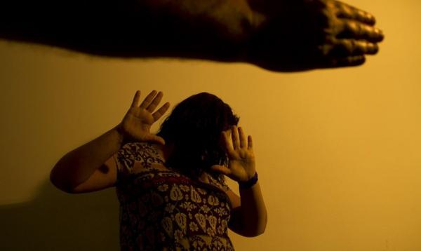 Números da violência contra a mulher caíram em apenas três estados.(Imagem:Marcos Santos/USP)