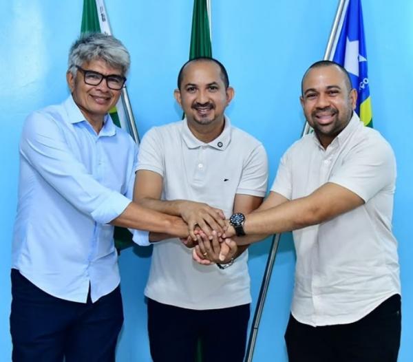 Presidente da CMF recebe presidente do Legislativo de Porto Alegre para troca de experi&ecirc;ncias.(Imagem:Reprodu&ccedil;&atilde;o/Instagram)