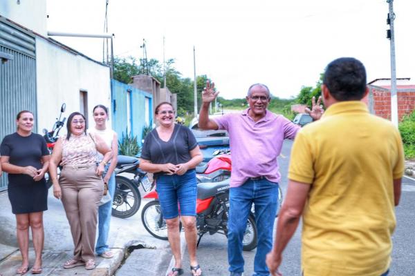  Joel Rodrigues cumpre agenda movimentada no final de semana e &eacute; abra&ccedil;ado pelo povo(Imagem:Ascom)
