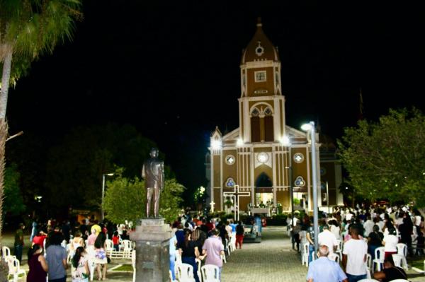 Catedral São Pedro de Alcântara, em Floriano.(Imagem:Divulgação)