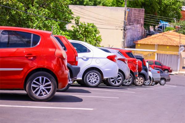 Lei obriga locadoras e motoristas por aplicativos a usarem veículos licenciados no PI(Imagem:Roberta Aline/Cidadeverde.com)
