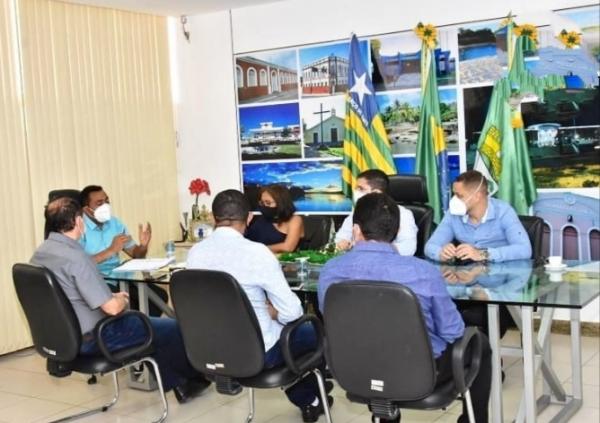 Prefeito Joel Rodrigues convoca reunião com os secretários municipais(Imagem:SECOM)