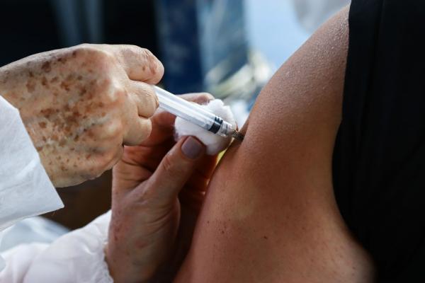 Parceria terá como objetivo fiscalizar o Plano Estadual de Imunização.(Imagem:André Pera/Estadão Conteúdo)