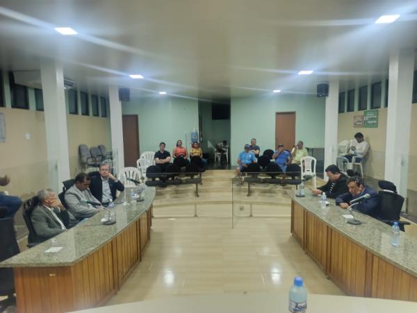  Sess&atilde;o da C&acirc;mara de Bar&atilde;o de Graja&uacute; &eacute; encerrada em respeito &agrave; fam&iacute;lia de Teot&ocirc;nio Costa(Imagem:FlorianoNews)