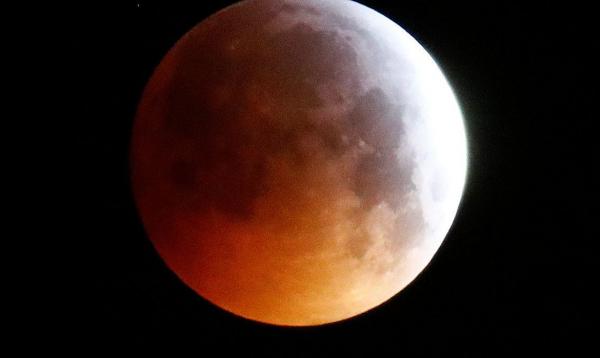 Estudantes participam hoje da Olimpíada Brasileira de Astronomia(Imagem:Reuters/Kai Pfaffenbach/Direitos Reservados)