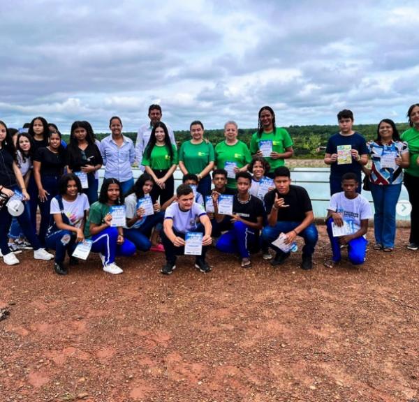 Alunos da Escola Dona Aleluia visitam Estação de Tratamento de Esgotos em Floriano no Dia Mundial da Água.(Imagem:Reprodução/Instagram)