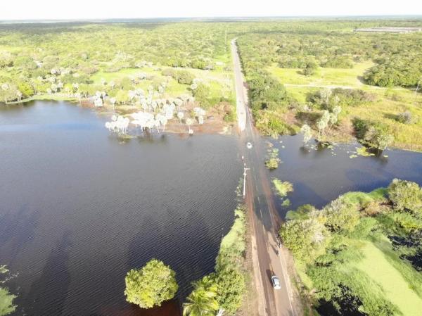  Trecho da BR-402 interditado após Lagoa do Portinho transbordar ainda corre risco de romper, diz Semar.(Imagem:Divulgação/Semar )